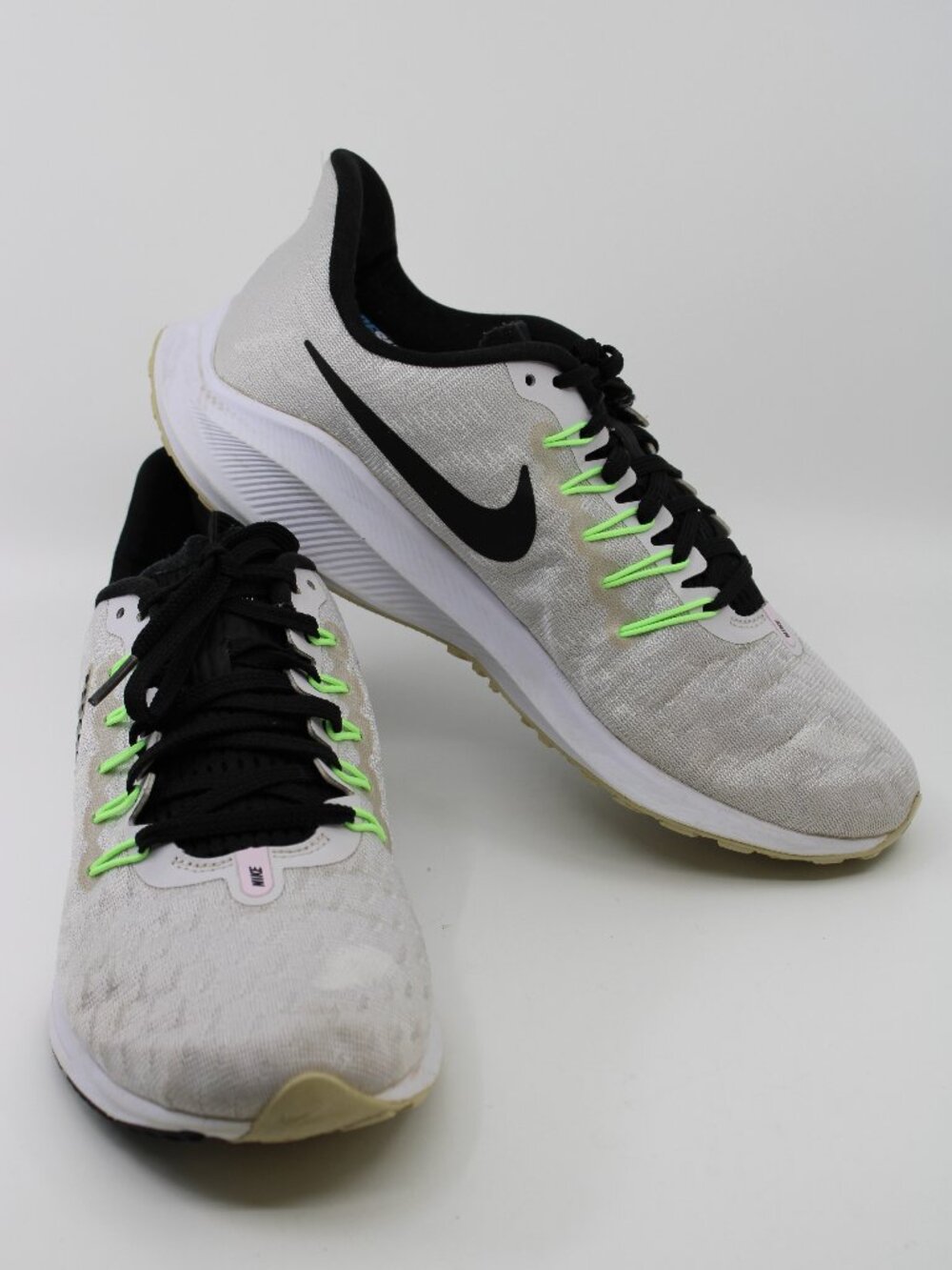 Nike Zoom Vomero 14 Women Shoes SZ 9 Multi Color Lace Up Padded Cushion Athletic